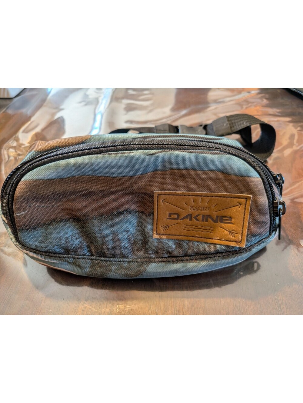 Dakine Fanny/hip Turquoise & Sand Multi Color Design